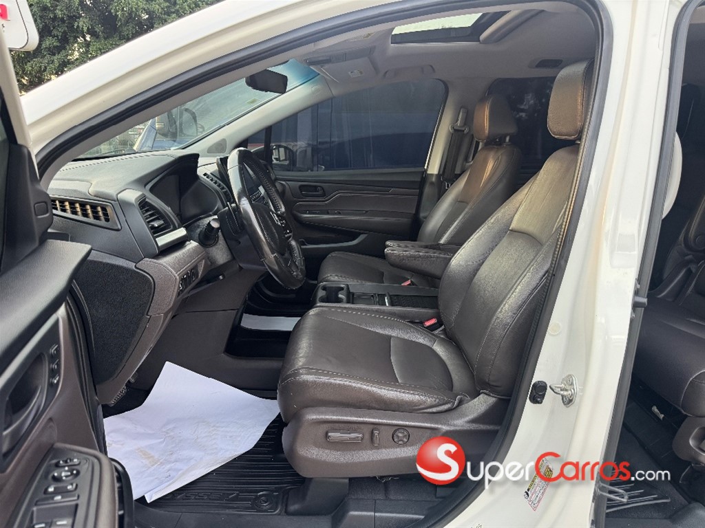 2018 Honda Odyssey EXL — foto 4 / 12