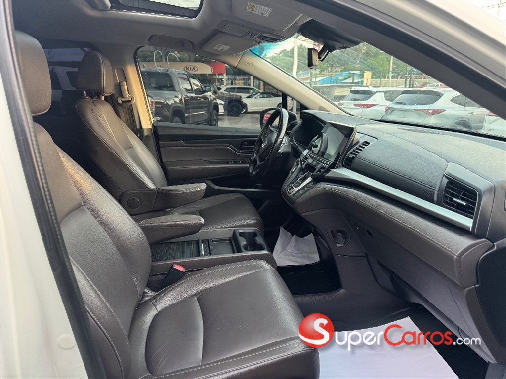 2018 Honda Odyssey EXL — foto 6 / 12