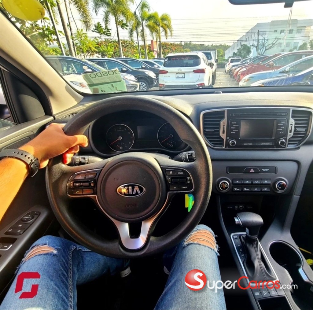 2017 Kia Sportage LX — foto 7 / 10