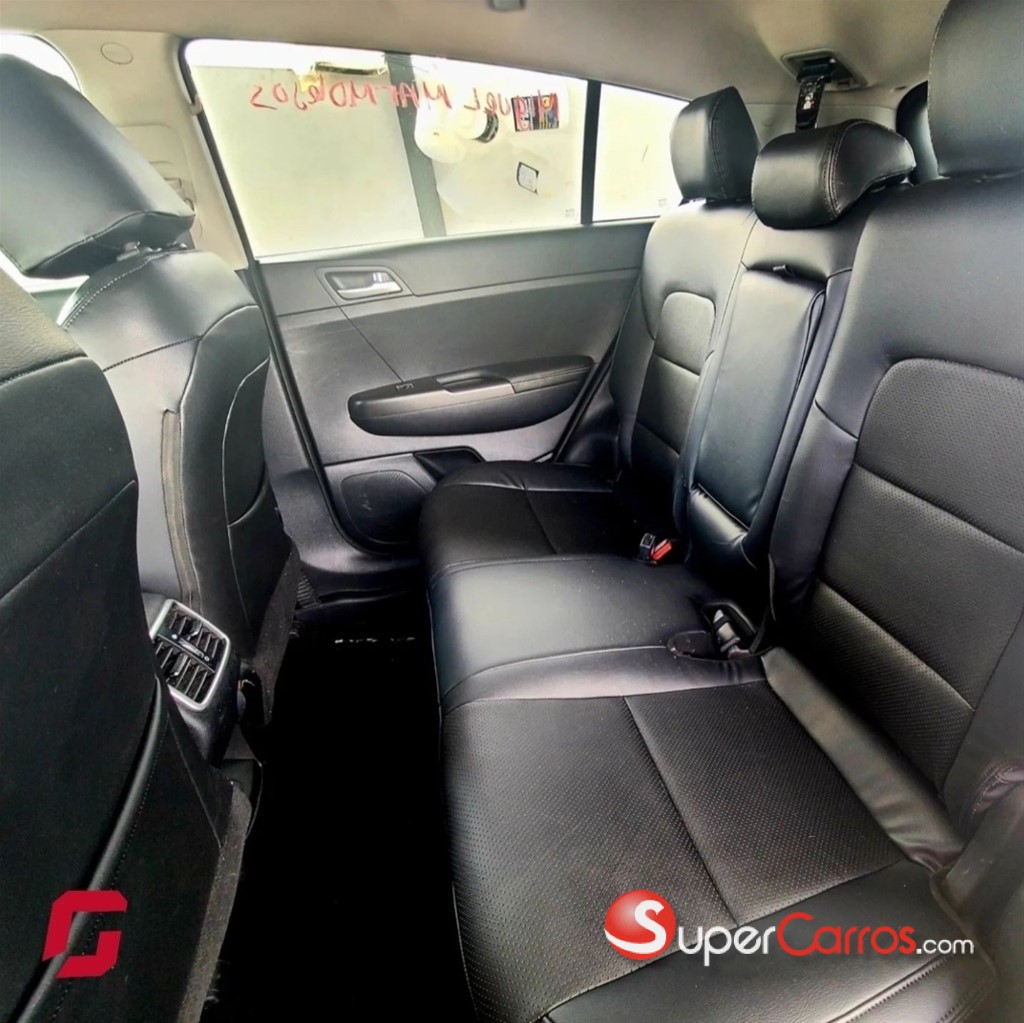 2017 Kia Sportage LX — foto 8 / 10