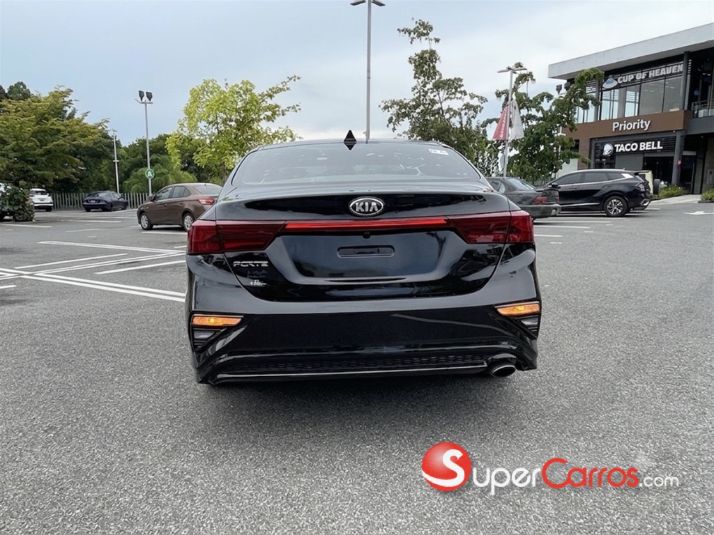 2021 Kia Forte LXS — foto 6 / 12