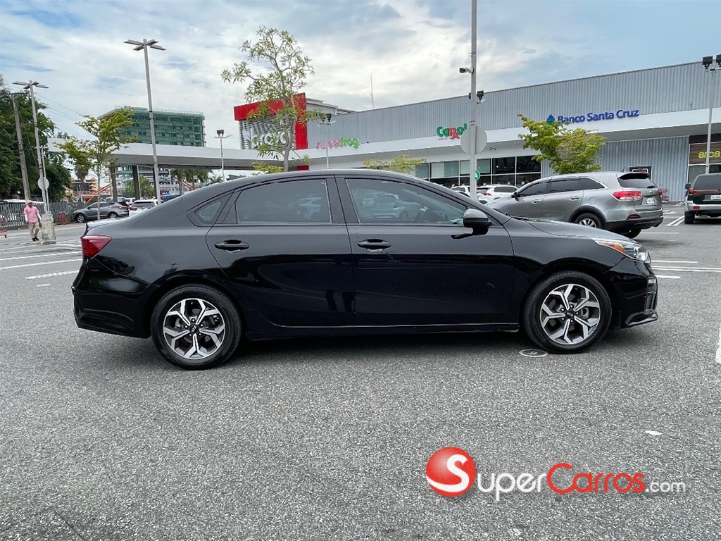 2021 Kia Forte LXS — foto 7 / 12