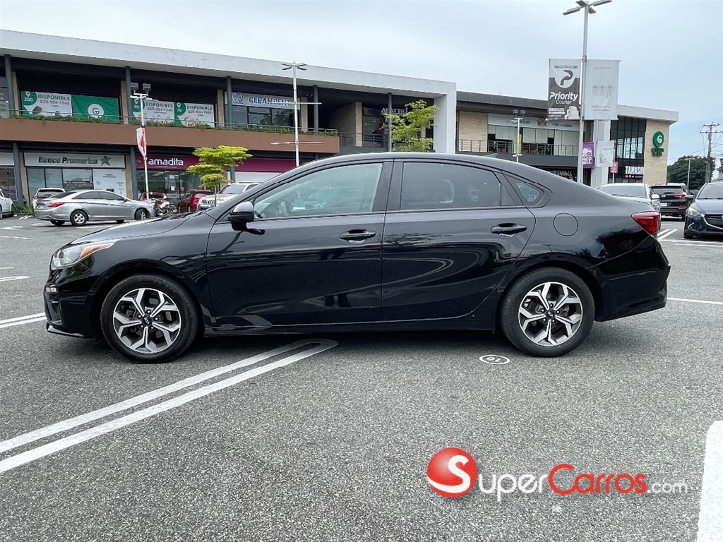 2021 Kia Forte LXS — foto 11 / 12