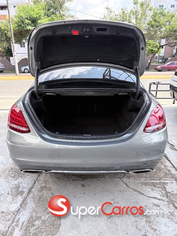 2015 Mercedes-Benz Clase C 300 — foto 5 / 9