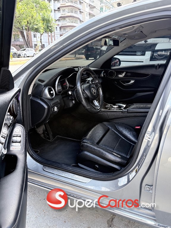2015 Mercedes-Benz Clase C 300 — foto 6 / 9