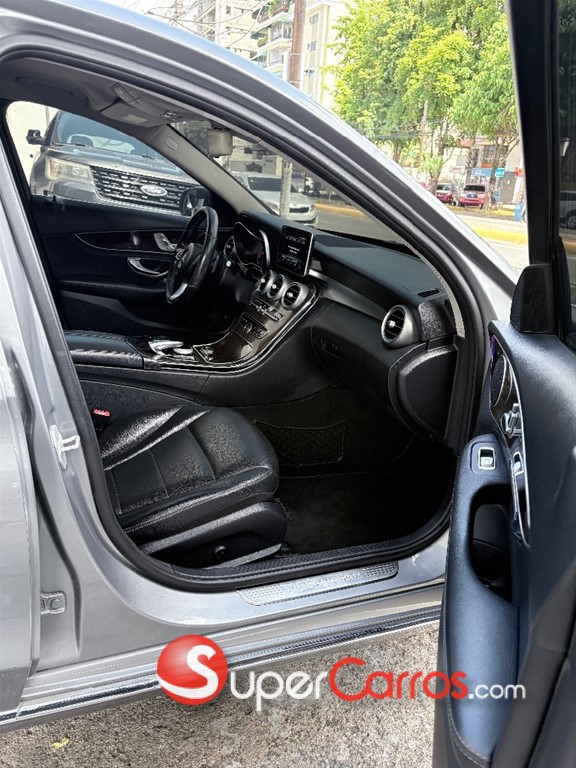2015 Mercedes-Benz Clase C 300 — foto 7 / 9