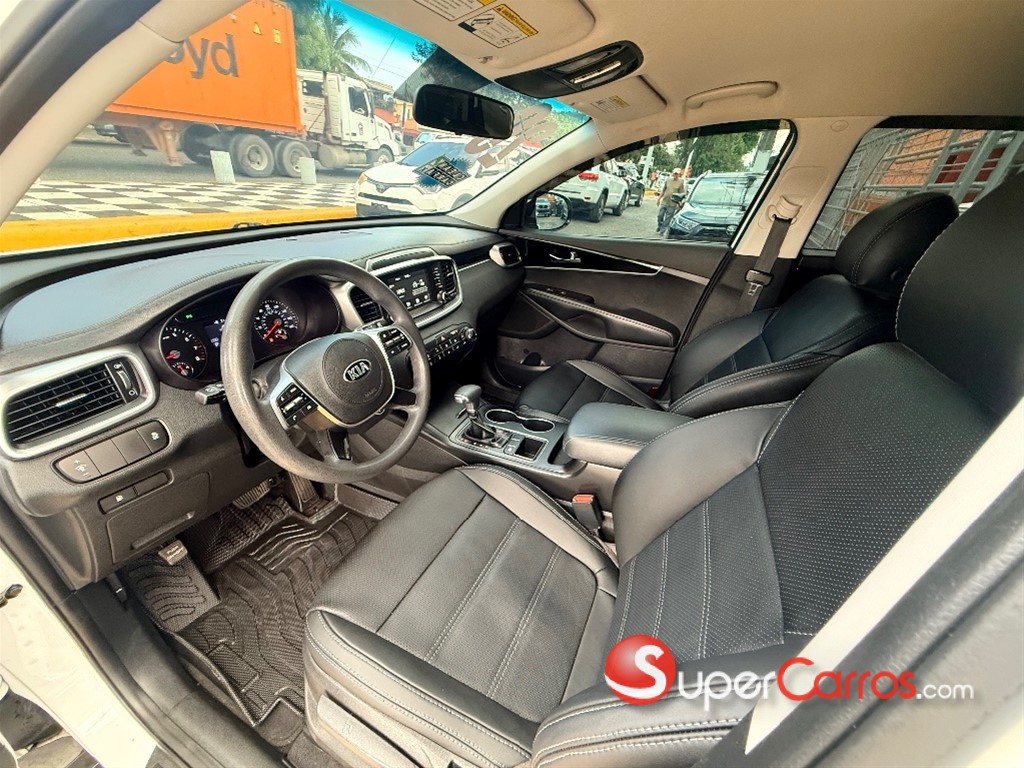 2020 Kia Sorento LX — foto 7 / 12