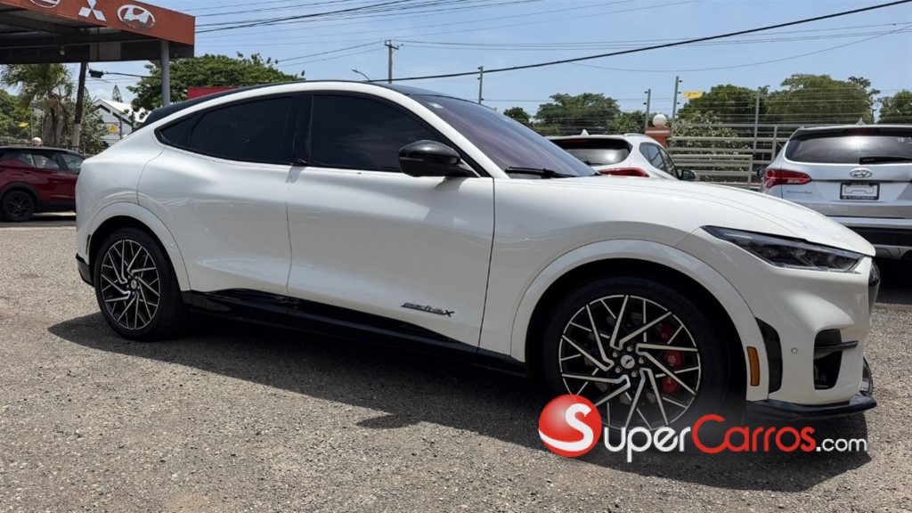 2023 Ford Mustang Mach-E GT Performance — foto 5 / 11