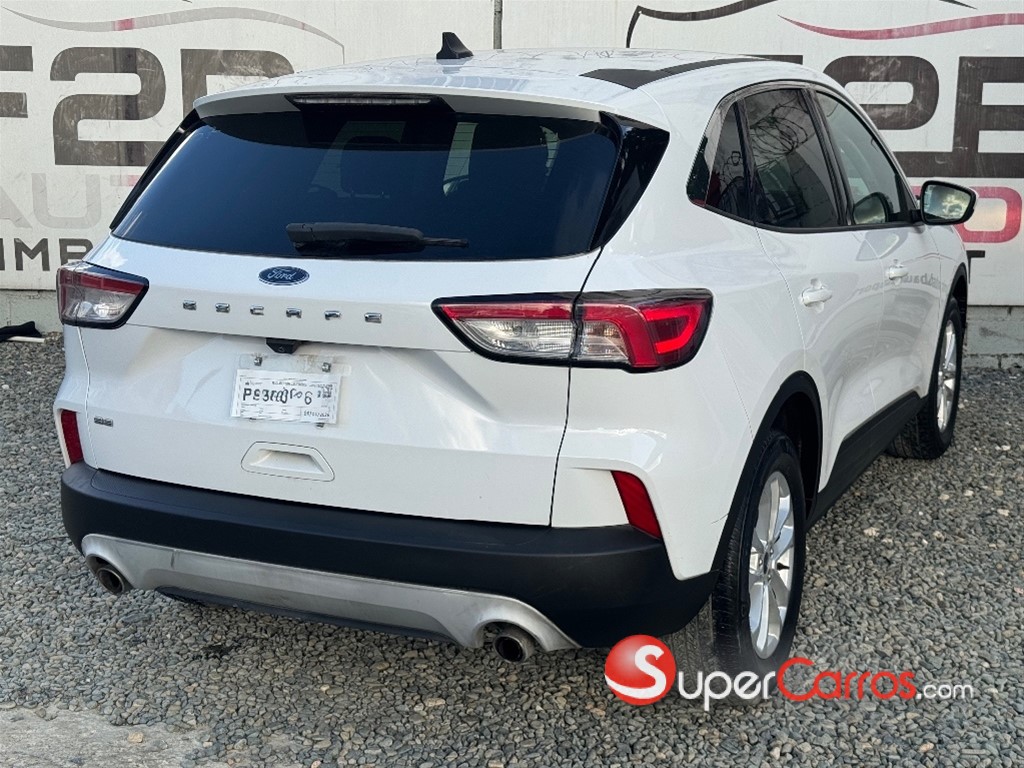 2020 Ford Escape SE — foto 4 / 9