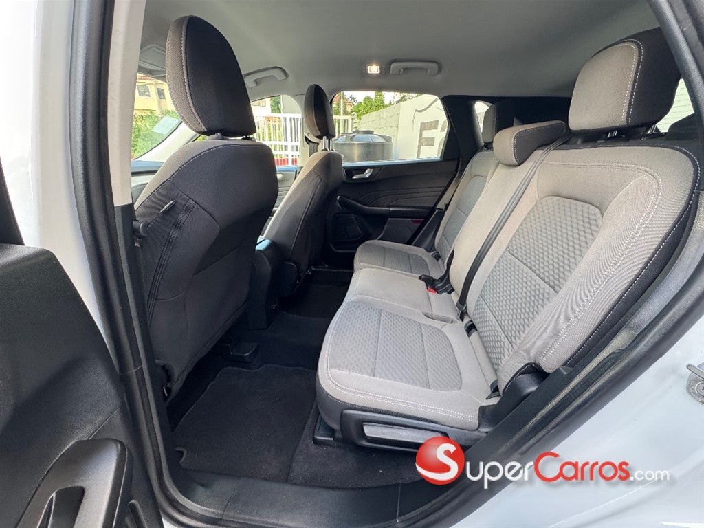 2020 Ford Escape SE — foto 7 / 9