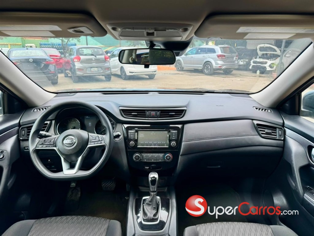 2020 Nissan Rogue SV FULL — foto 8 / 12