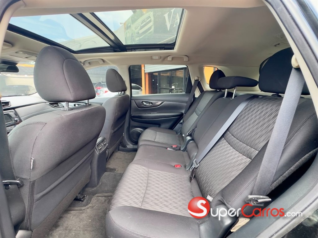 2020 Nissan Rogue SV FULL — foto 9 / 12