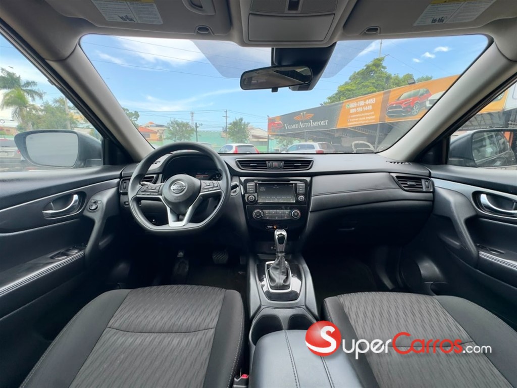 2020 Nissan Rogue SV FULL — foto 10 / 12