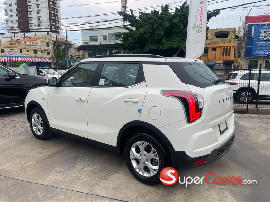 2027 KGM Tivoli LE — foto 5 / 12