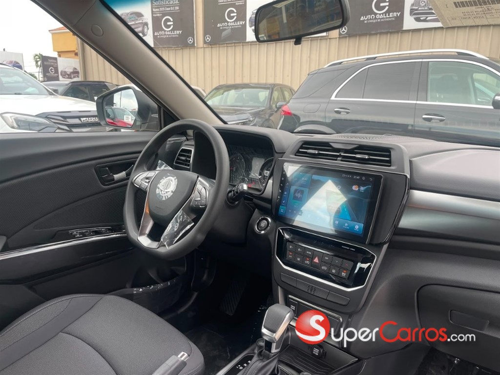 2027 KGM Tivoli LE — foto 11 / 12