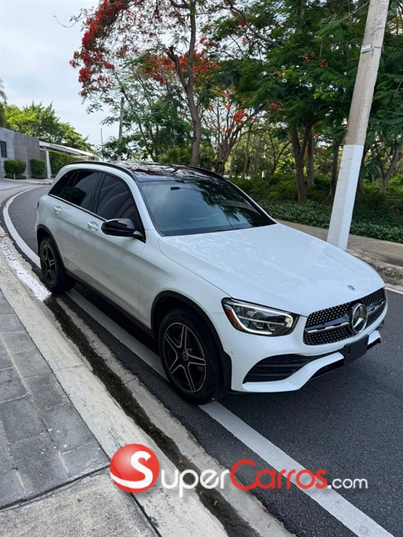 2021 Mercedes-Benz Clase GLC 300 4MATIC — foto 3 / 10