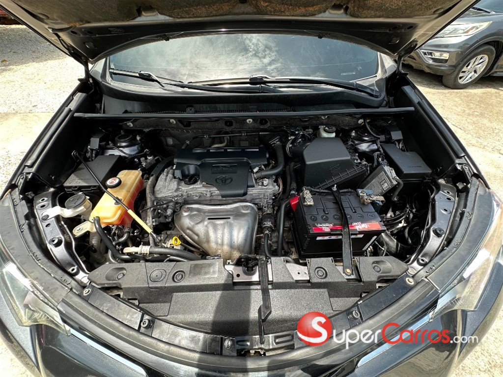 2018 Toyota RAV4 XLE — foto 8 / 10