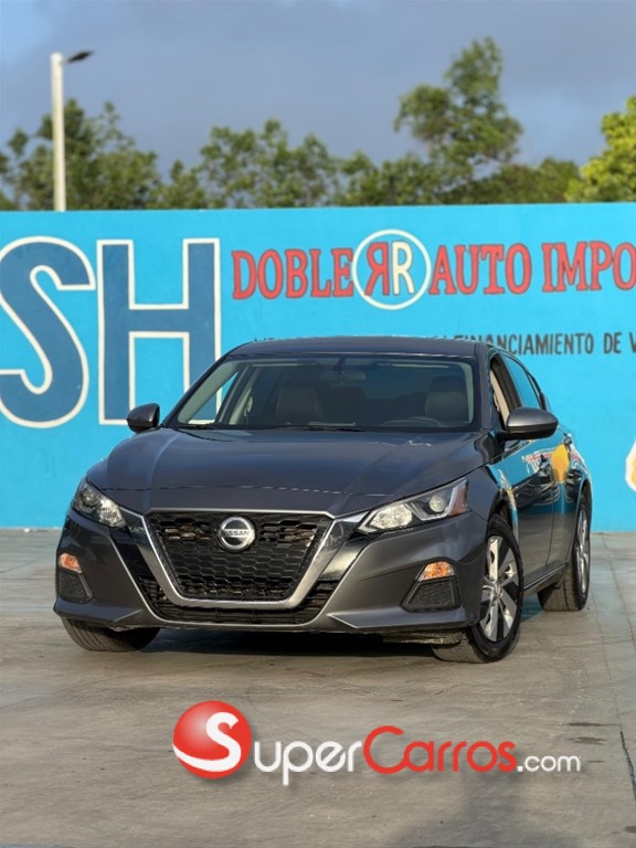2020 Nissan Altima