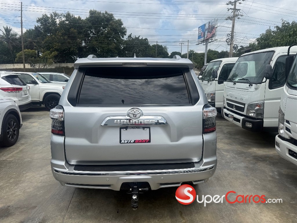 2019 Toyota 4 Runner Limited — foto 5 / 12