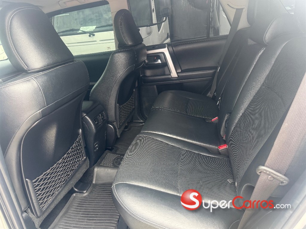 2019 Toyota 4 Runner Limited — foto 11 / 12