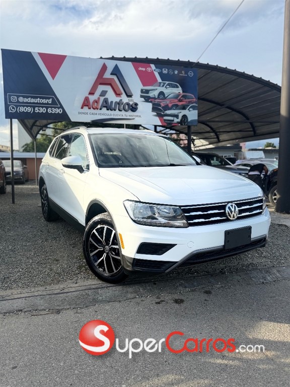 2021 Volkswagen Tiguan SE 4Motion — foto 2 / 11