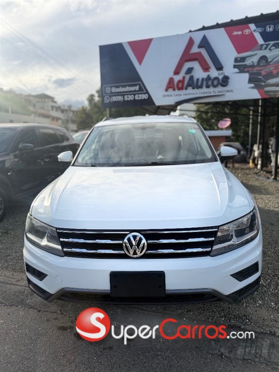 2021 Volkswagen Tiguan SE 4Motion — foto 3 / 11