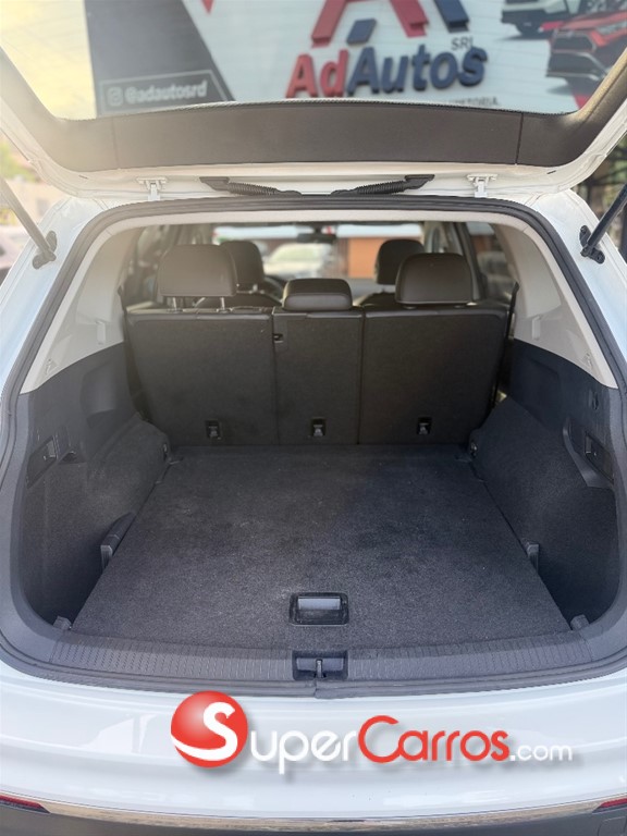 2021 Volkswagen Tiguan SE 4Motion — foto 10 / 11
