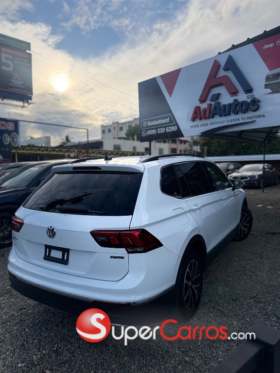 2021 Volkswagen Tiguan SE 4Motion — foto 11 / 11
