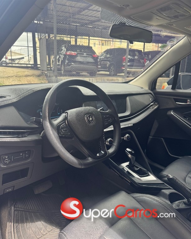 2023 Changan CS 15 — foto 6 / 8