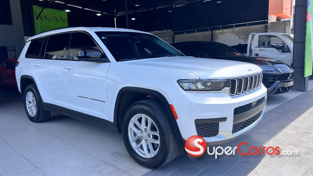 2023 Jeep Grand Cherokee Laredo — foto 3 / 12