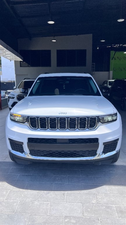 2023 Jeep Grand Cherokee Laredo — foto 6 / 12