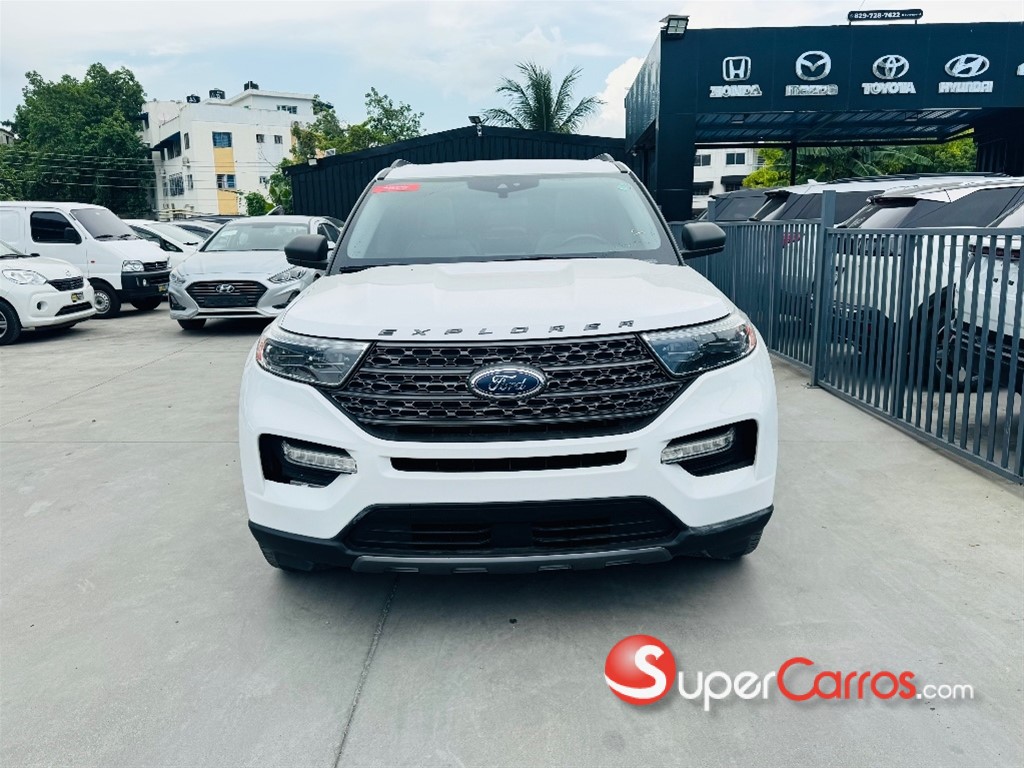 2021 Ford Explorer XLT 4WD — foto 2 / 12