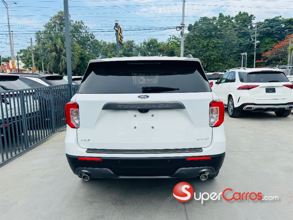 2021 Ford Explorer XLT 4WD — foto 4 / 12