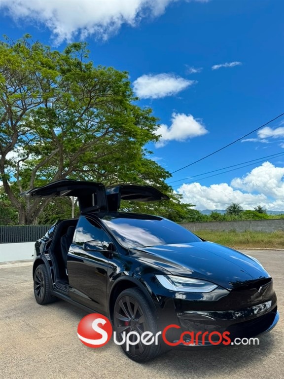 2022 Tesla Model X PLAID