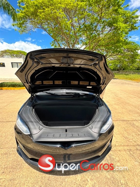 2022 Tesla Model X PLAID — foto 10 / 10