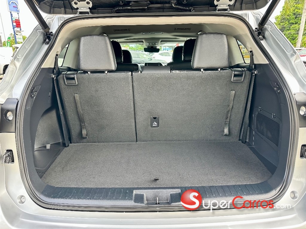 2021 Toyota Highlander XLE — foto 11 / 12