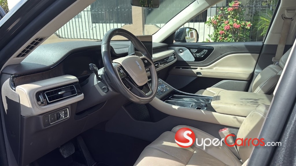 2020 Lincoln Aviator — foto 6 / 7