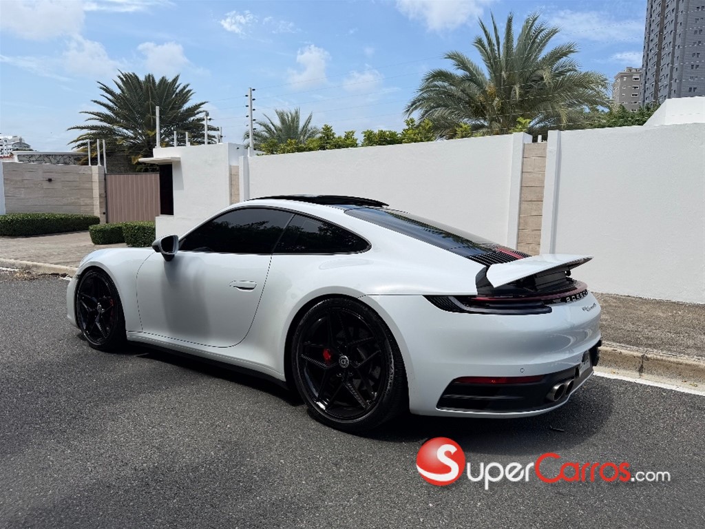 2020 Porsche 911 Carrera 4 S — foto 7 / 9