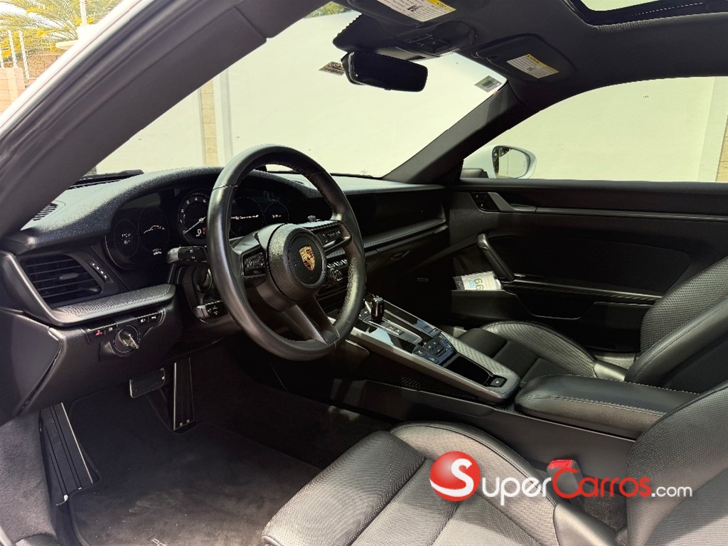 2020 Porsche 911 Carrera 4 S — foto 9 / 9