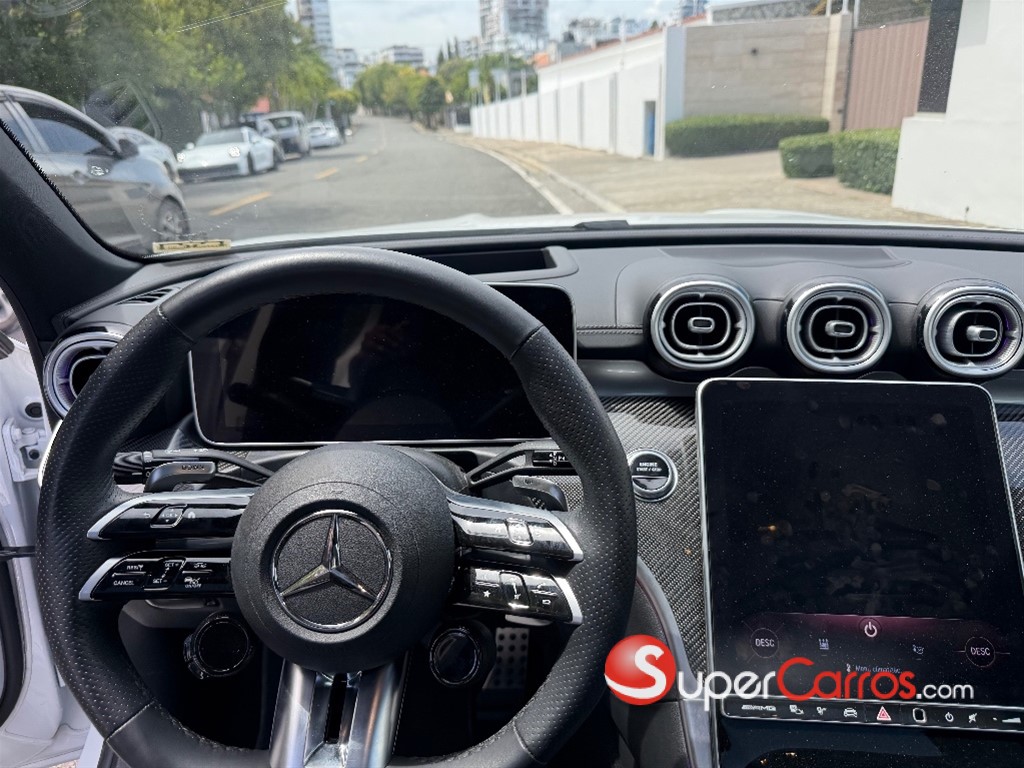 2025 Mercedes-Benz Clase C 63s AMG — foto 7 / 10