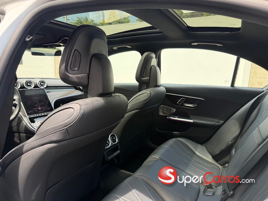 2025 Mercedes-Benz Clase C 63s AMG — foto 10 / 10