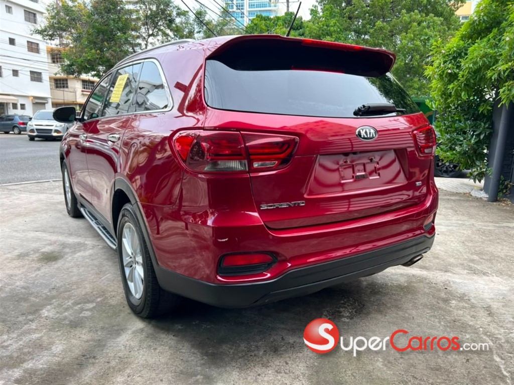 2020 Kia Sorento LX — foto 3 / 9