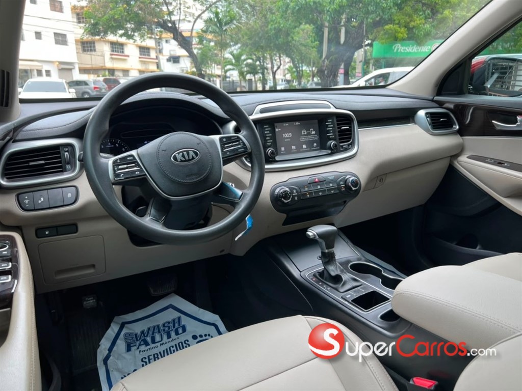 2020 Kia Sorento LX — foto 5 / 9