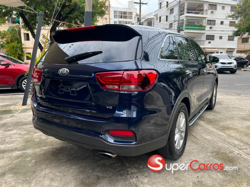 2020 Kia Sorento LX — foto 3 / 9