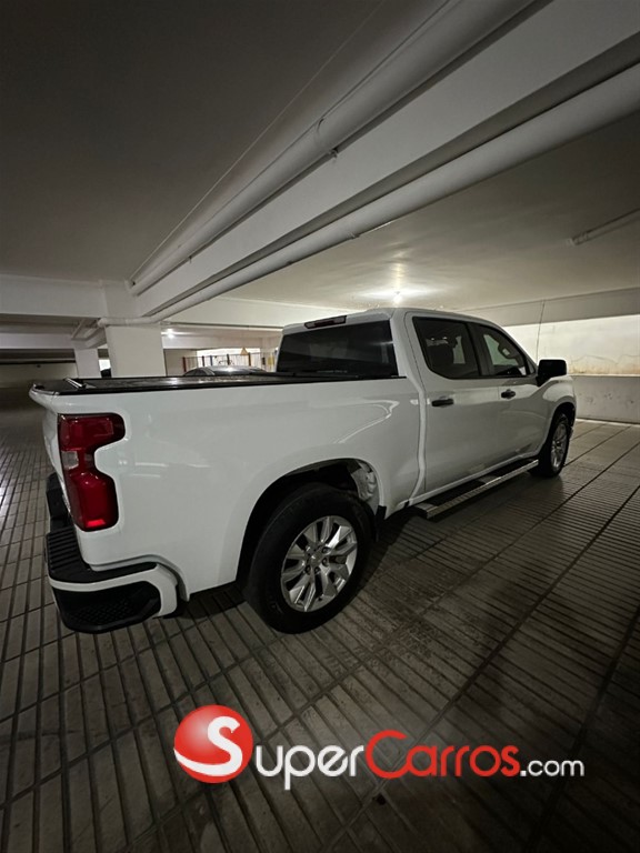 2022 Chevrolet Silverado Custom — foto 5 / 12