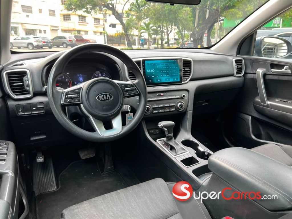 2020 Kia Sportage LX — foto 6 / 11