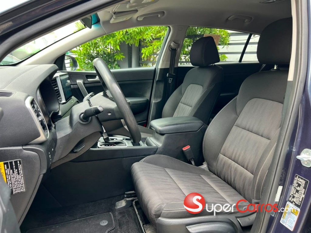 2020 Kia Sportage LX — foto 7 / 11