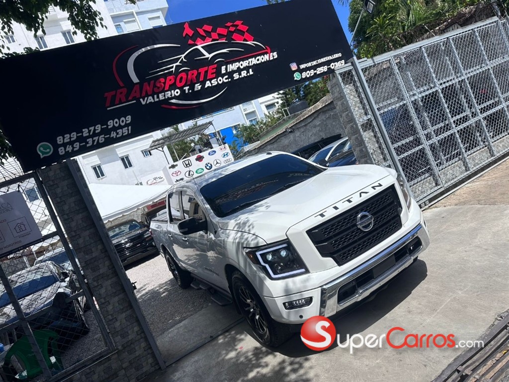 2020 Nissan TITAN SE — foto 3 / 11