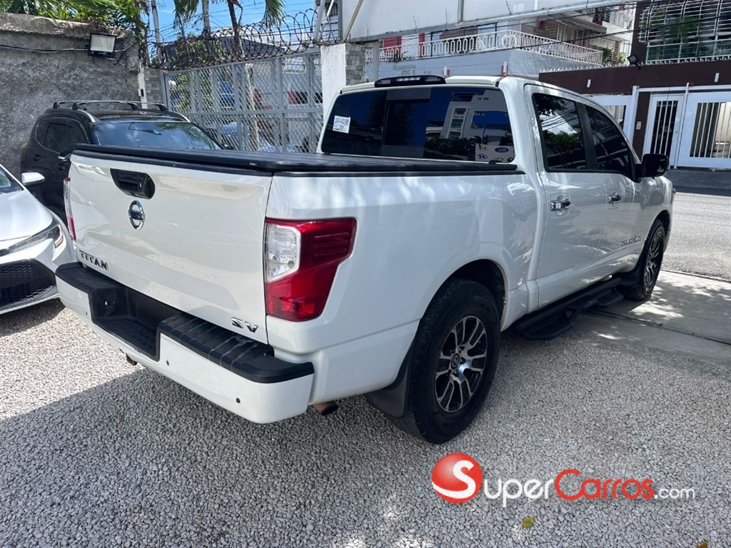 2020 Nissan TITAN SE — foto 4 / 11