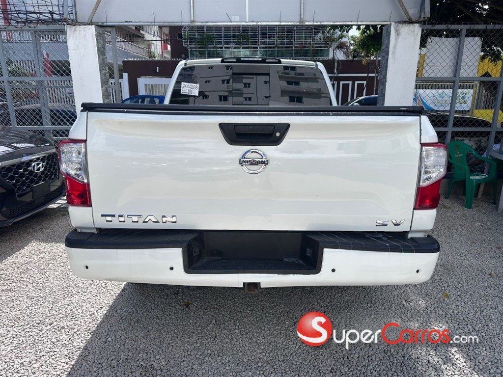 2020 Nissan TITAN SE — foto 6 / 11